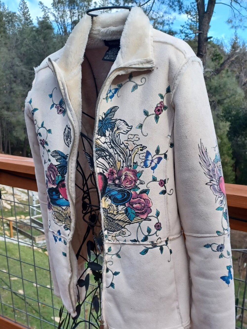 Eivissa size SM white tattoo-design coat